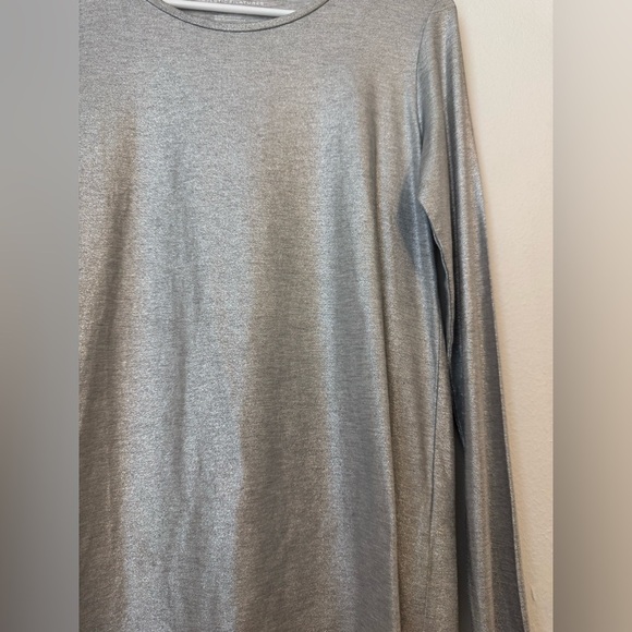 NWT Majestic Filature Soft Touch Crewneck Long Sleeve- Metallic Silver- Medium - Picture 8 of 13